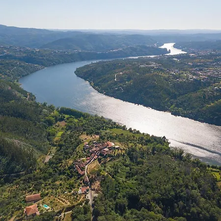 Stunning 3-bed-2-bath Over Douro River;porto - Wifi-sleep 6-10 Sameiro