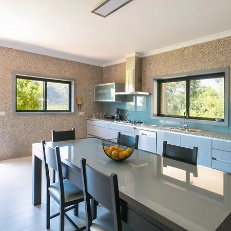 Stunning 3-bed-2-bath Over Douro River;porto - Wifi-sleep 6-10 *