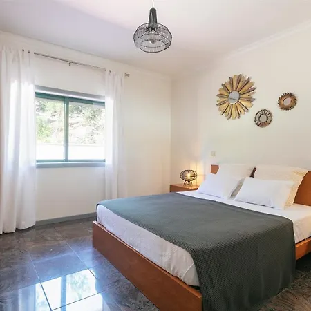Stunning 3-bed-2-bath Over Douro River;porto - Wifi-sleep 6-10