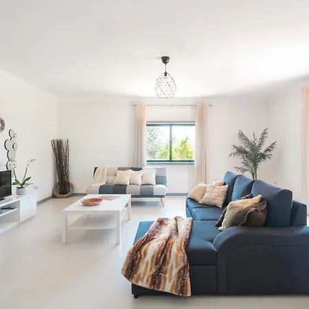 Stunning 3-bed-2-bath Over Douro River;porto - Wifi-sleep 6-10 *