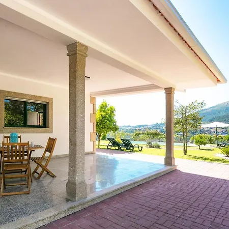 Stunning 3-bed-2-bath Over Douro River;porto - Wifi-sleep 6-10 Villa *
