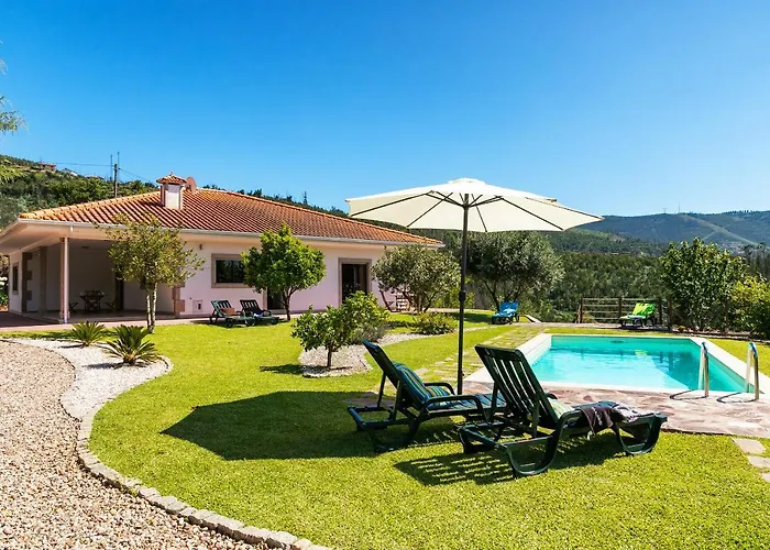 Stunning 3-bed-2-bath Over Douro River;porto - Wifi-sleep 6-10 *